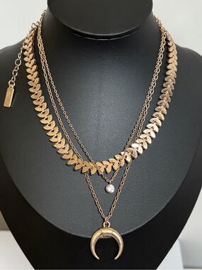 Lulus Gold Layered Pendant Crescent Moon & Chevron Leaf Statement Necklace Set